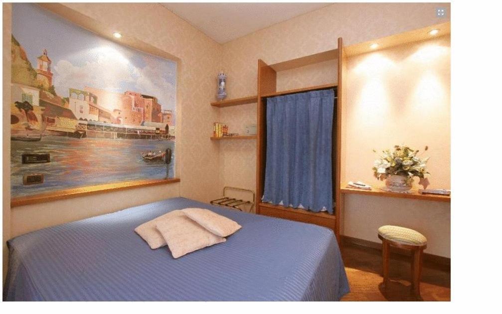 Hotel Ares Napels